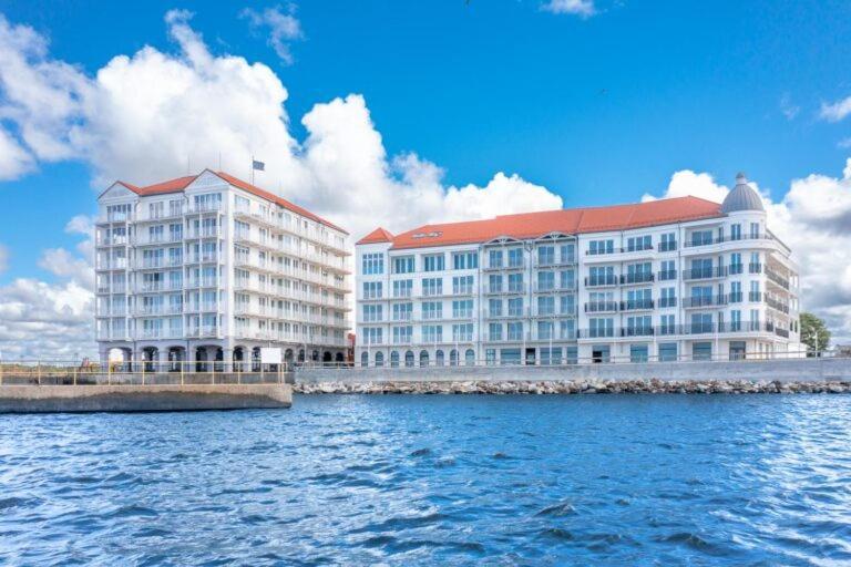 Marina Royale Darlowo - Apartamenty Ultra Mar Nad Morzem 달로브코 외부 사진