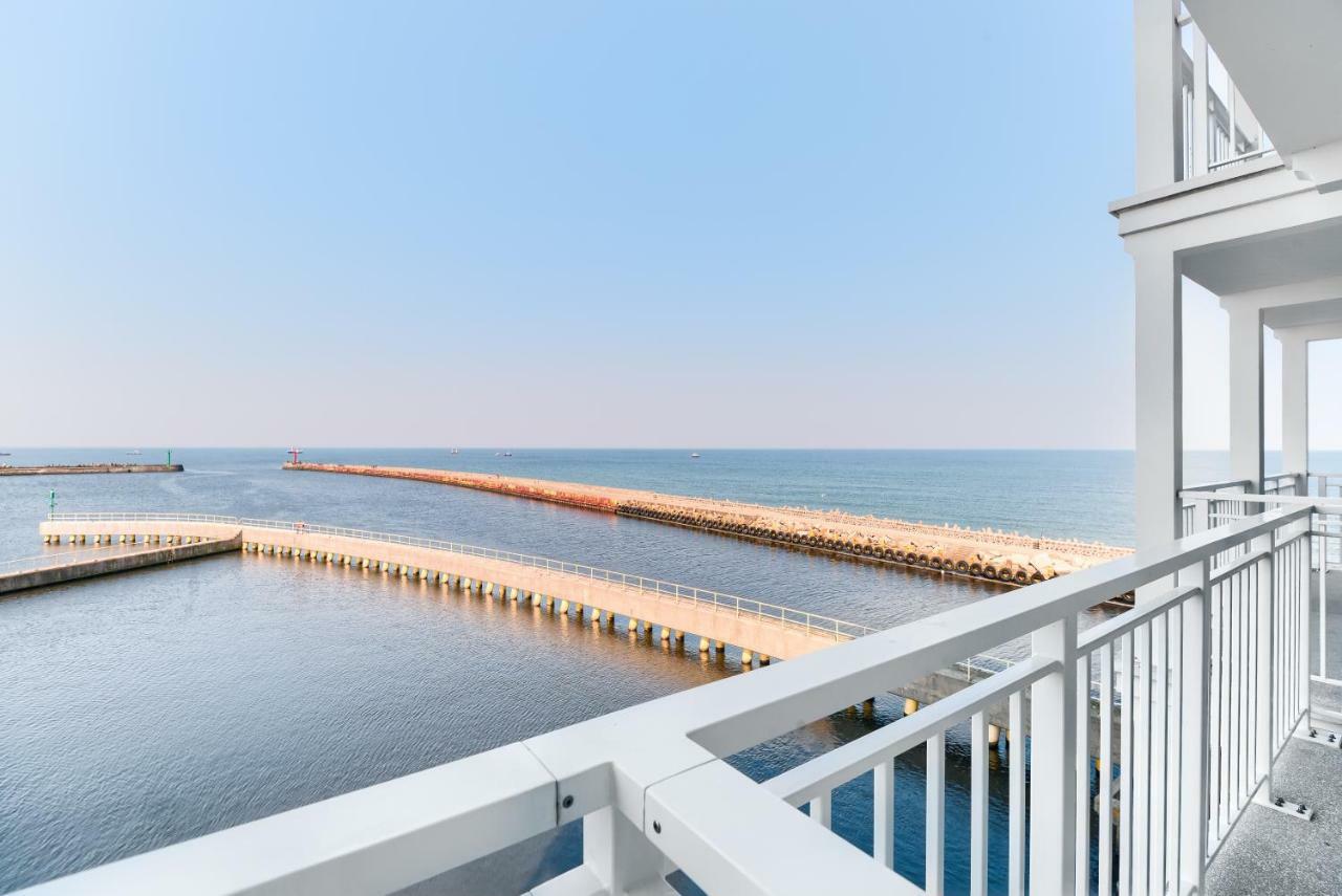 Marina Royale Darlowo - Apartamenty Ultra Mar Nad Morzem 달로브코 외부 사진